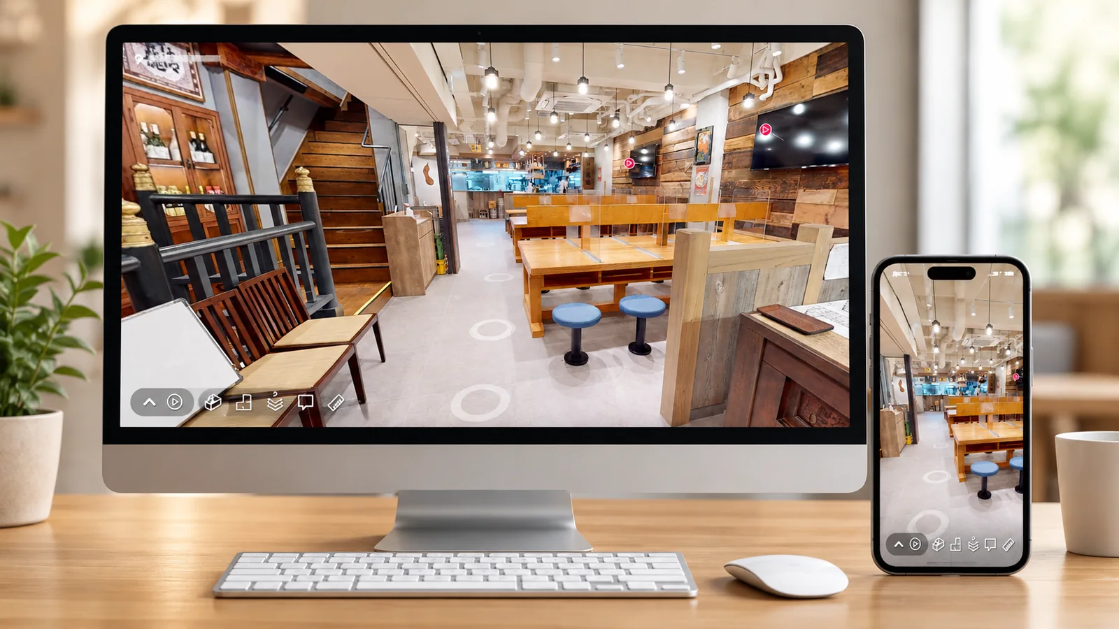 PCとスマートフォンで店内の360°バーチャルツアーを体験しているイメージ